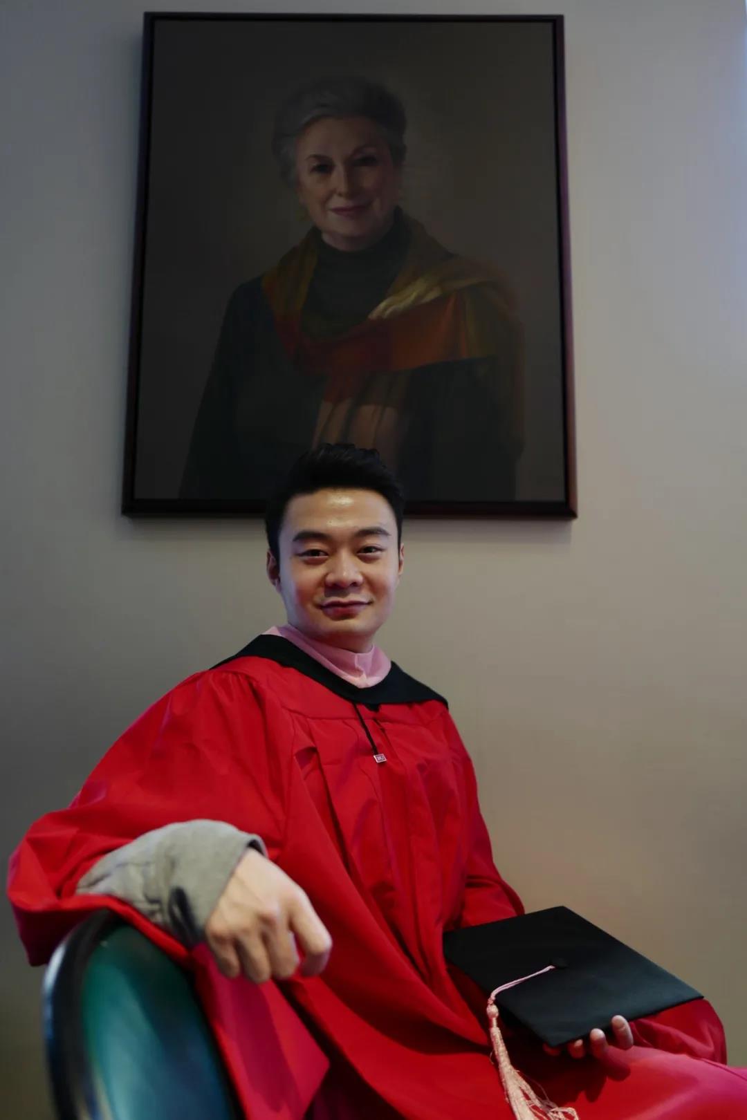 邹容浩.jpg
