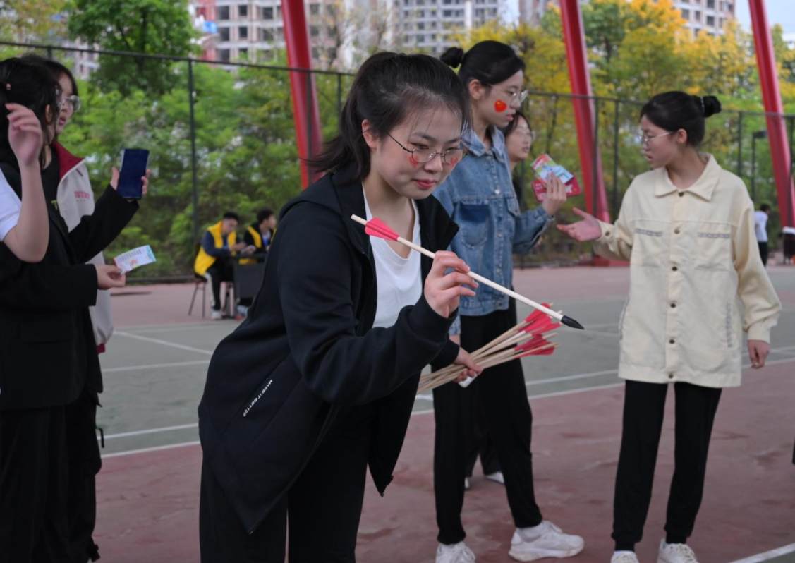 屏幕截图 2023-12-30 181937
