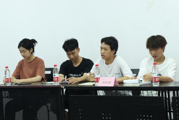 员工资助工作师生座谈会5